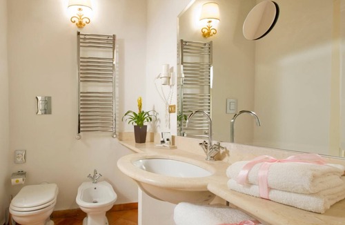Rione III Colonna House | Residenza Frattina