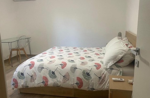 Citta Sant'Angelo Apartment | Residenza Sant'Angelo Appartamento ampio con Giardino vicino al Mare