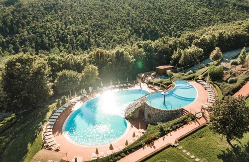Riparbella Apartment | Resort Le Tegole