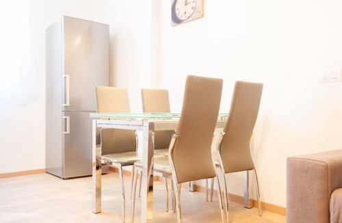 Marina di Campo Apartment | Riccardo in Marina di Campo, tastefully furnished, in a very central position, ideal for those who w