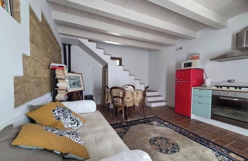 Fano House | Rider's lease in ancient Marche farmhouse amidst the hills