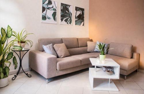 Fornole Apartment | Riní House,casa elegante affacciata sulla valle umbra