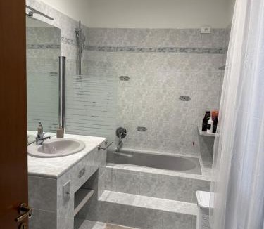 Rozzano Apartment | Riva Della Madonnina - Casa Vicino - HumanitasForum