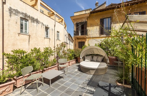 Rione IV Campo Marzio Apartment | ROMAC - Campo Marzio