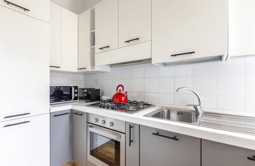 Trastevere Apartment | ROMAC Gianicolo 3bedroom Trastevere with balcony