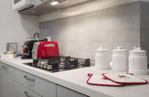 Rione II Trevi Apartment | Roman Holidays in Trevi Fountain