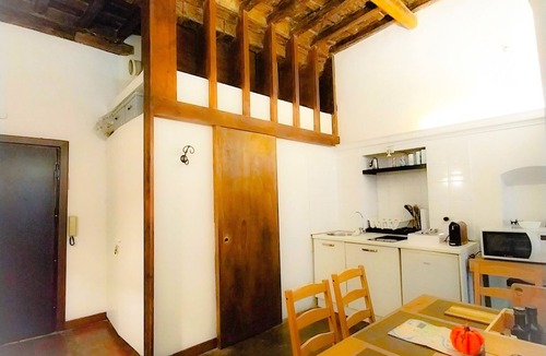 Rione VII Regola Apartment | Romantic apartment near St. Peter's