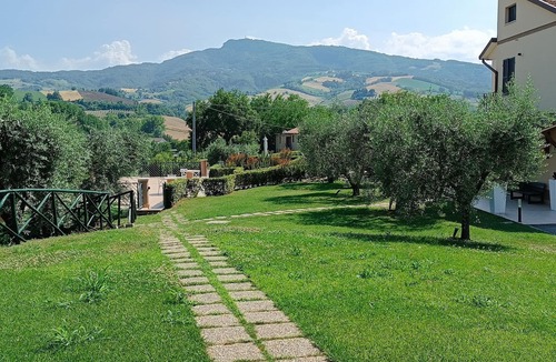 Montedinove House | Romantic Double Room with pool
