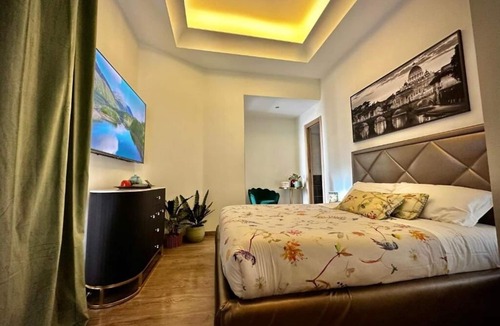 Rione II Trevi House | RomAntic Dreams Sistina Guest House: Deluxe Double Room