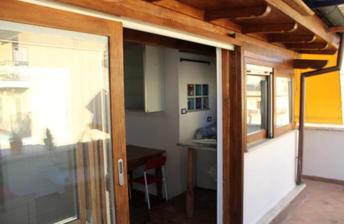 Quartiere XXIX Ponte Mammolo Apartment | Romantic Studio Apartment Near Park