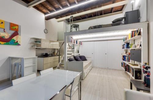 Rione XI Sant'Angelo Apartment | Rome Historic Center LOFT