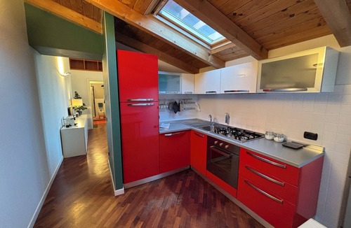 Centro Storico Apartment | Rooftop Piacenza Pants