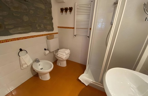 Pre-Saint-Didier Apartment | Room 'Gatto' with Mountain View, Shared Terrace and Wi-Fi