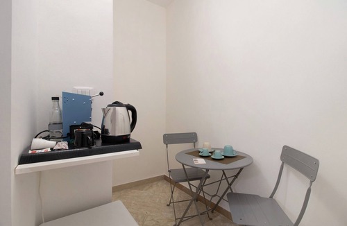Old Town Apartment | Room 'Ginevra - Camera 2' with Wi-Fi and Air Conditioning
