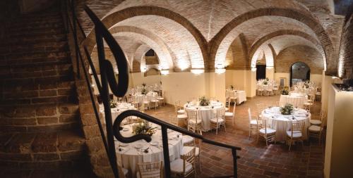 Montefano Hotel | Room in Renaissance Villa - Palazzo Carradori