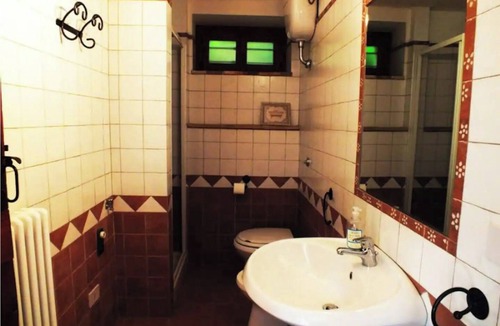 Monte San Vito House | ROOM IN THE QUIETNESS OF THE CAMPAIGN