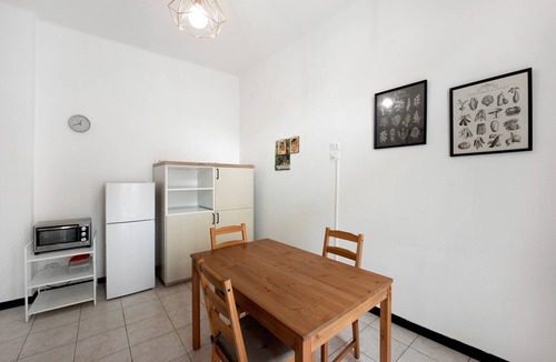 Pegli Apartment | Room 'Stanza Per 2 Persone' with Balcony and Wi-Fi