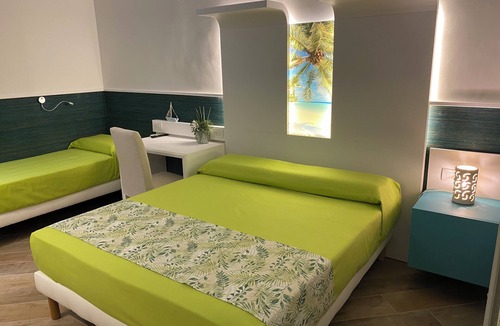 Giovinazzo House | Room-triple Room in B&b - a Stone's Thro