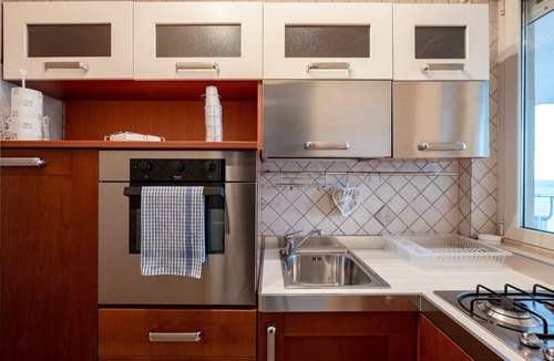 Municipio 3 Apartment | Rosato 60-Sea View Apartment with Terrace, Wi-Fi, and Air Conditioning