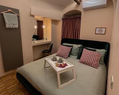 Terlizzi Apartment | Rose Apartment