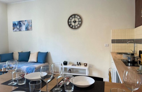Arenella Apartment | Rosemary's House Naples-Vomero Private Parking -