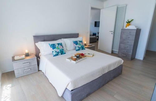 Pesaro Apartment | Rossini Home Pesaro vicino al Teatro Rossini by Yohome