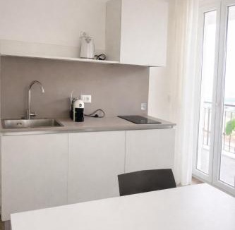 Camerano House | Rosso Conero - Soggiorni Le Grotte