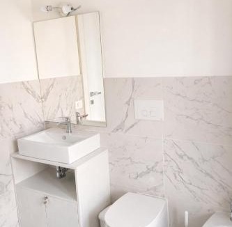 Camerano House | Rosso Conero - Soggiorni Le Grotte