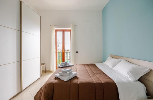 Naples Apartment | Royal Palace Capodimonte - Just a stone's throw from the city center