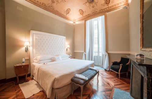 Historic Centre Hotel | Royal Palace Luxury Suites & Hotel