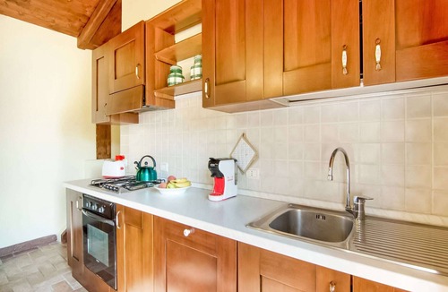 Monte Santa Maria Tiberina House | Rustic Serenity Farmhouse