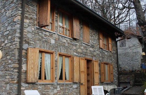 Comero House | Rustico Grande Terreno