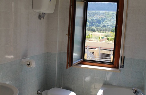 Pizzo Apartment | Sabbia di Marinella, spacious and beautiful apartment B5