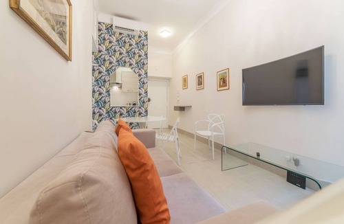 Rione XIV Borgo Apartment | Saint Peter Suite Apartment
