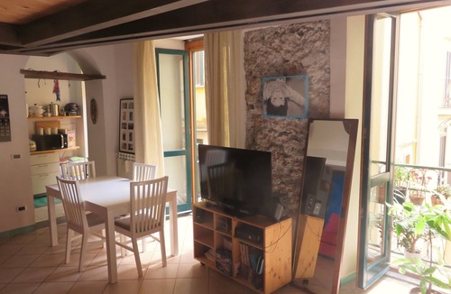 Historical Downtown Salerno Apartment | SALERNO, between Amalfi, Pompei, Paestum