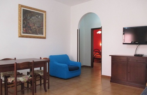 Palinuro Apartment | *sally* "Woman Antonia"