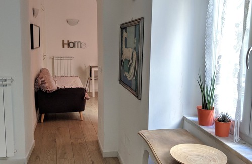 Quartieri Spagnoli Apartment | San Carlo Apartment - Piazza del Plebiscito -