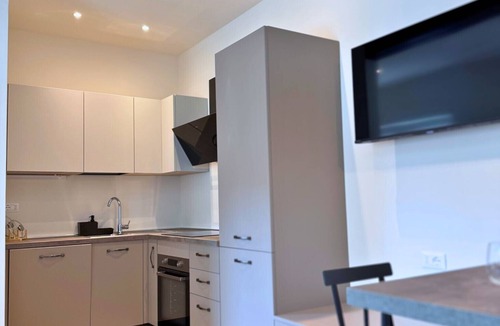 Giaveno Apartment | San Lorenzo Luxury Apartment with Balcony and Air Conditioning