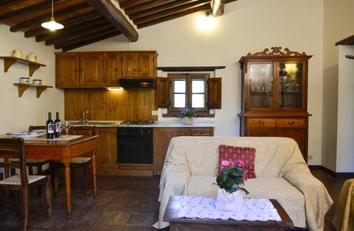 Sodo Apartment | San Pietro Girasole - Apartment with swimming pool