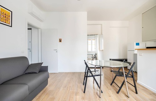 Milan Apartment | Santa Giula suite - 15 minutes from city centre