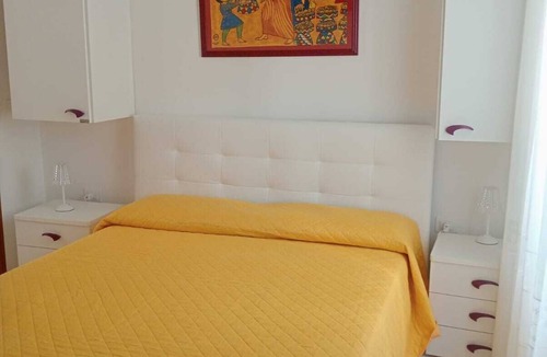 Pizzo Apartment | Sardanelli Palace, elegant apartment in downtown