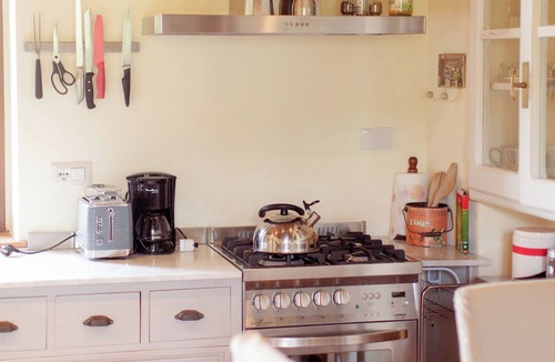 Paciano House | Sassicaia 2 bedrooms, 2 bathrooms, AC, WIFI, salty pool, Fontanaro Property
