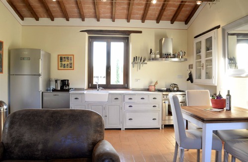 Paciano House | Sassicaia 2 bedrooms, 2 bathrooms, AC, WIFI, salty pool, Fontanaro Property