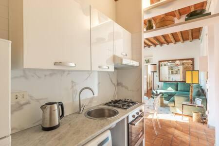 Trastevere Apartment | Scala Enchanting Apartment