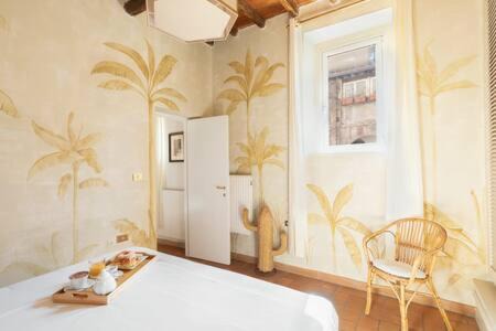 Trastevere Apartment | Scala Enchanting Apartment