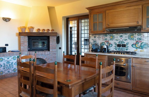 Fratta Villa | SCAPPO IN UMBRIA, Casale Lenuccia