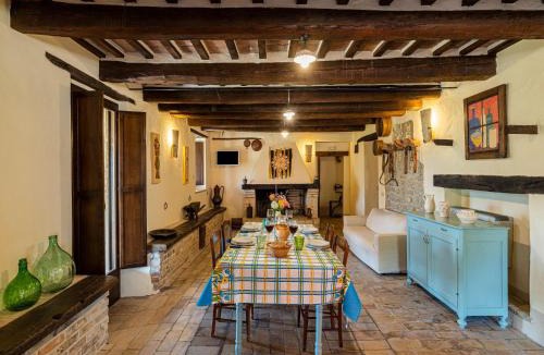 Monte San Martino House | Scenic Stay in Le Marche