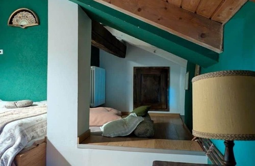 Villair-Amerique Bed & Breakfast | Schubert Suite: An Intimate Retreat Between Art and Nature