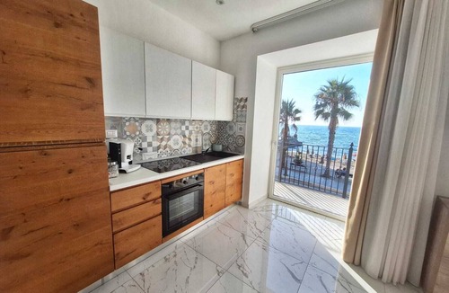 Santa Maria di Castellabate Apartment | Seafront apartment in Santa Maria di Castellabate with panoramic terrace