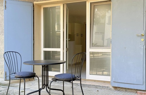 Senigallia Apartment | SE214 - Senigallia, comfortable one-bedroom apartment near the town center with private courtyard